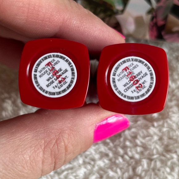 Brand New FMG Glimmer Wild Duo Lipstick Set in Wild Berry and Wild Rose - Picture 3 of 5